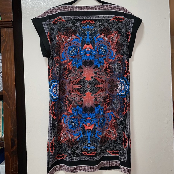 Forever 21 Shift Dress - Picture 5 of 8